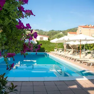 2* Aparthotel Holidays